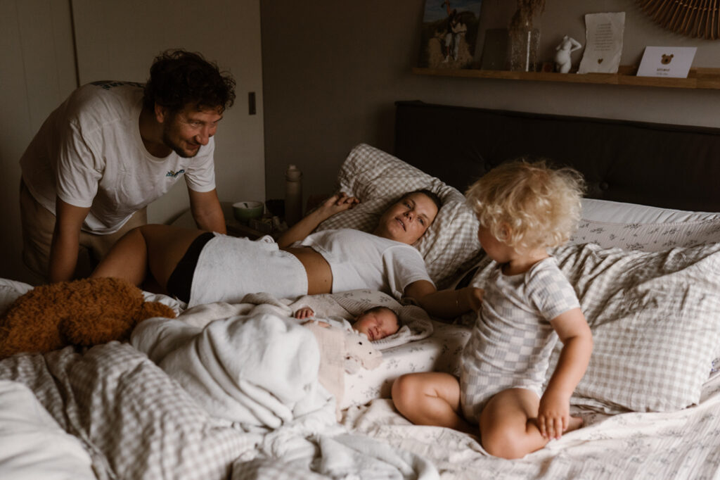 Kraamreportage bij je thuis fotoshoot baby